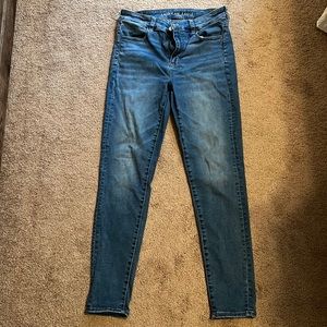 Women’s American Eagle Skinny Jeans